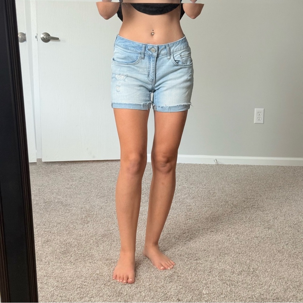 Women's Light Blue Denim Jean Shorts Mid Length SO Size 5 Juniors
